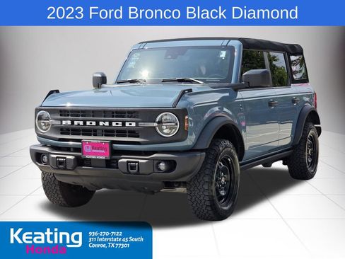 Used 2023 Ford Bronco Black Diamond AWD/4WD image 2