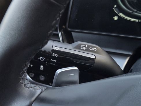 Used 2024 Kia Sportage EX w/ EX Premium Package image 26