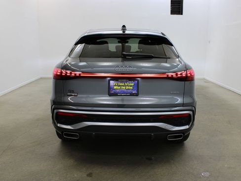 New 2025 Audi Q5 Premium Plus image 3