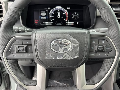 New 2026 Toyota Tundra Limited AWD/4WD image 21