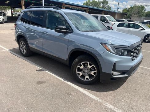 Used 2023 Honda Passport TrailSport image 5