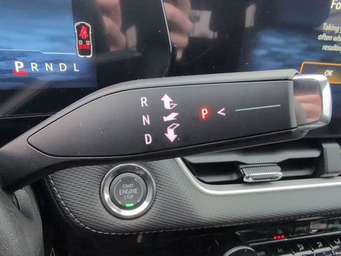 New 2026 Chevrolet Equinox LT w/ Convenience Package II image 22