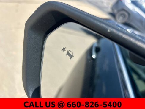 Used 2020 Chevrolet Equinox Premier FWD image 9