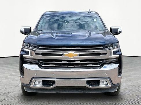 Used 2022 Chevrolet Silverado 1500 LTZ image 2