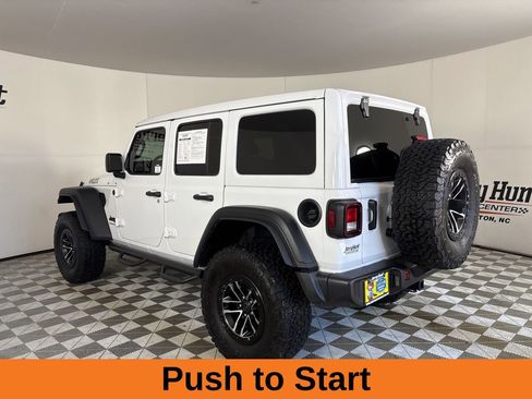 Used 2024 Jeep Wrangler Willys image 7