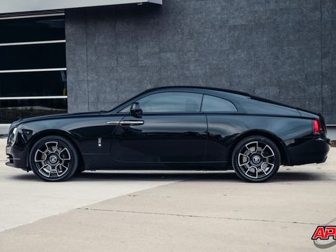 Used 2017 Rolls-Royce Wraith image 12