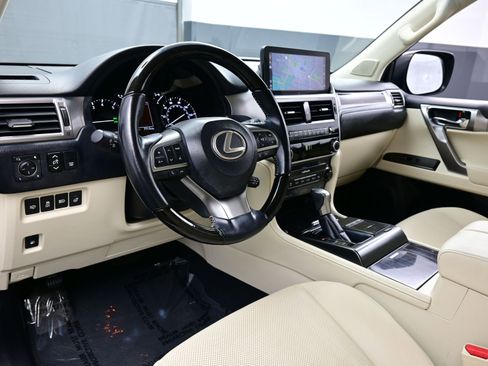 Used 2023 Lexus GX 460 Premium image 14