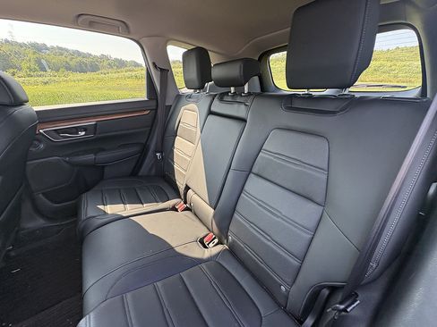 Used 2022 Honda CR-V Touring image 19