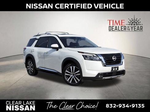 Certified 2023 Nissan Pathfinder Platinum w/ Lighting Package (N93) FWD image 1
