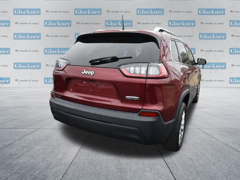 Used 2019 Jeep Cherokee Latitude w/ Cold Weather Group image 8