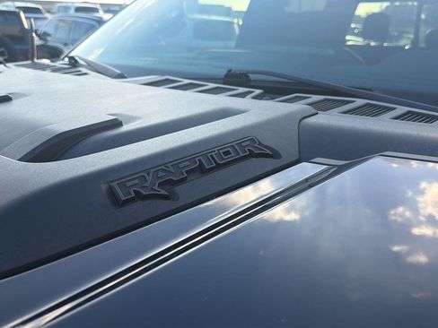 Used 2022 Ford F150 Raptor w/ Raptor 37 Performance Package AWD/4WD image 10