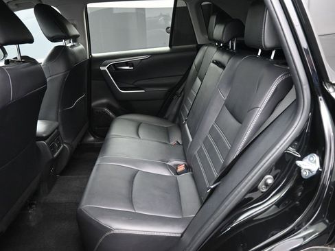 Certified 2024 Toyota RAV4 XLE Premium image 21