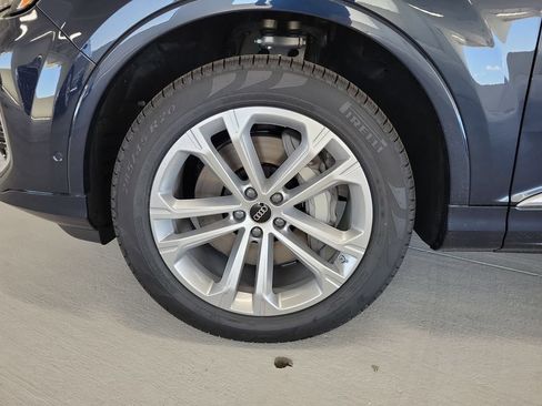 Used 2025 Audi Q7 2.0T Premium Plus w/ Premium Plus Package AWD/4WD image 8