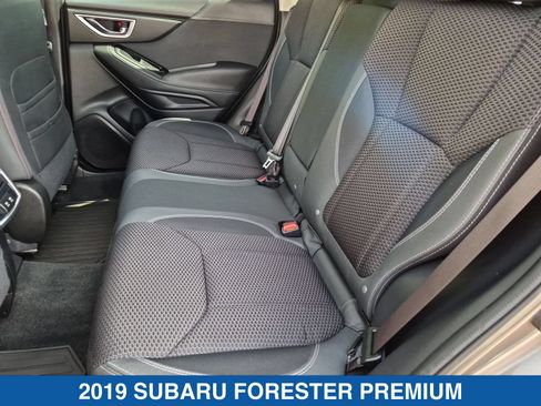 Used 2019 Subaru Forester Premium AWD/4WD image 22