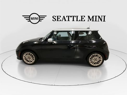 Certified 2025 MINI Cooper S image 7