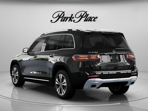 New 2026 Mercedes-Benz GLB 250 image 14