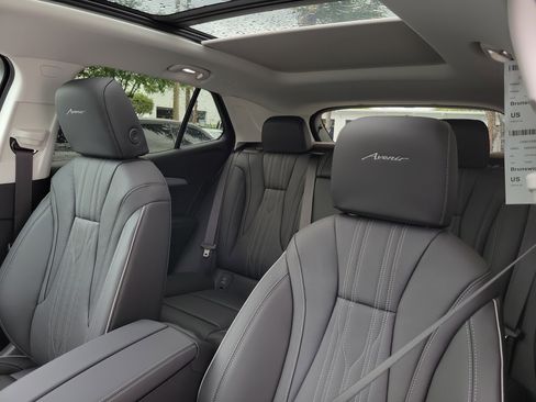 New 2026 Buick Envision Avenir image 22