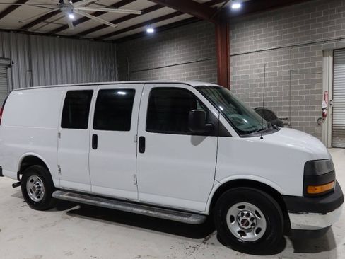 Used 2018 GMC Savana 2500 w/ Driver Convenience Package RWD image 7