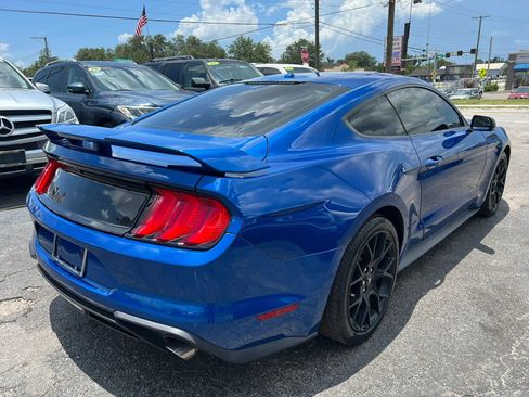 Used 2018 Ford Mustang Premium w/ Ecoboost Performance Package RWD image 5