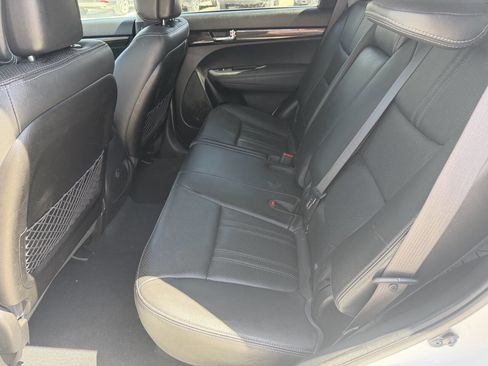 Used 2012 Kia Sorento SX w/ SX Premium Pkg AWD/4WD image 15