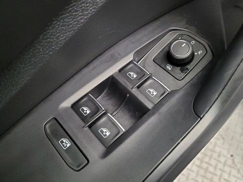 Used 2024 Volkswagen Jetta SE image 27