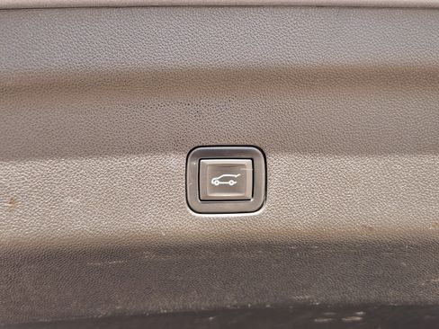 Used 2021 Chevrolet Tahoe LT RWD image 27
