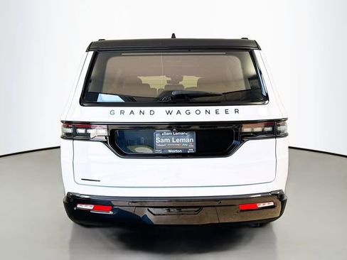 Used 2023 Jeep Grand Wagoneer Series III w/ Quick Order Packagew 28T image 6