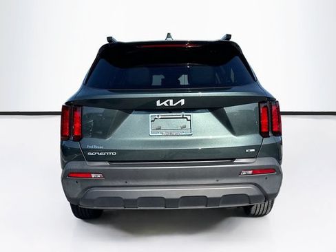 Used 2023 Kia Sorento S AWD/4WD image 9