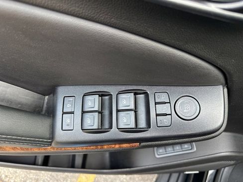 Used 2020 Chevrolet Suburban Premier w/ RST Edition image 17