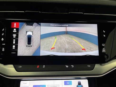 Used 2024 Jeep Wagoneer Launch Edition image 11