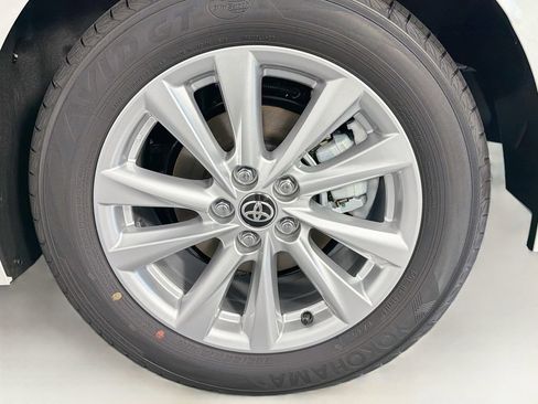 New 2026 Toyota Corolla XLE FWD image 31