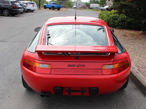 Used 1995 Porsche 928 GTS RWD image 7