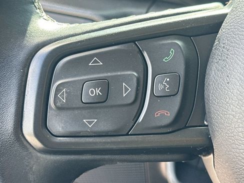 Used 2022 Jeep Gladiator Sport AWD/4WD image 25