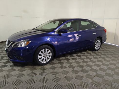 Used 2019 Nissan Sentra S FWD image 2