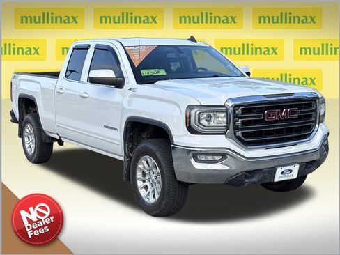 Used 2018 GMC Sierra 1500 SLE w/ SLE Value Package image 1