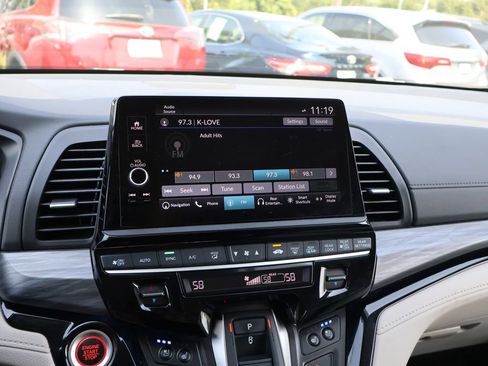 Certified 2026 Honda Odyssey Elite image 23