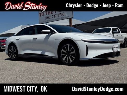 Used 2024 Lucid Air Pure RWD image 1