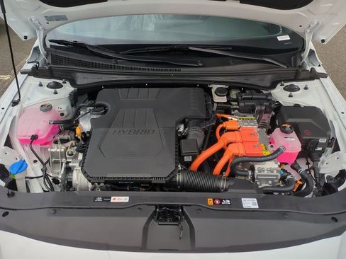 New 2026 Hyundai Elantra Sport FWD image 28
