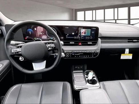 New 2026 Hyundai Ioniq 5 SEL RWD image 5