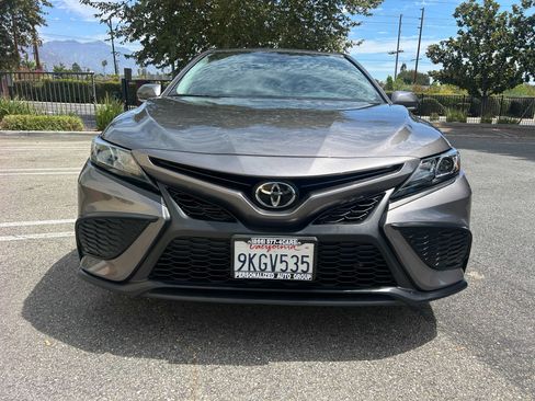 Used 2024 Toyota Camry SE w/ Convenience Package FWD image 2