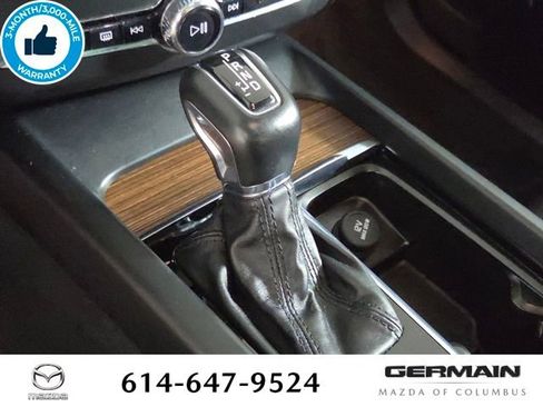 Used 2021 Volvo XC60 T5 Momentum w/ Protection Package Premier image 27