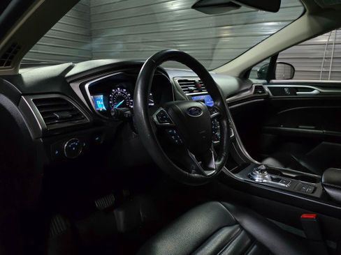 Used 2020 Ford Fusion SEL image 10