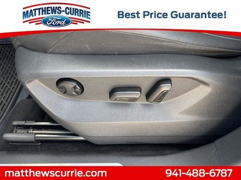 Used 2019 Volkswagen Tiguan SE image 10