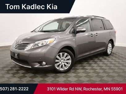Used 2017 Toyota Sienna Limited Premium w/ Cargo Management Package