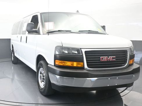 Used 2020 GMC Savana 3500 LT w/ LT Preferred Equipment Group image 9