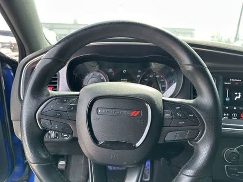 Used 2018 Dodge Charger SXT Plus w/ Blacktop Package image 9