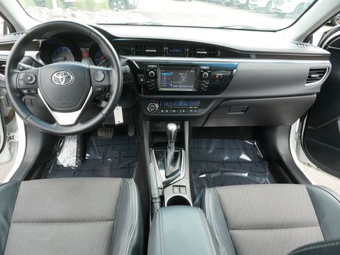 Used 2015 Toyota Corolla S FWD image 21
