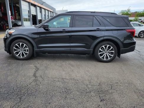 Used 2020 Ford Explorer ST w/ Premium Technology Package AWD/4WD image 4