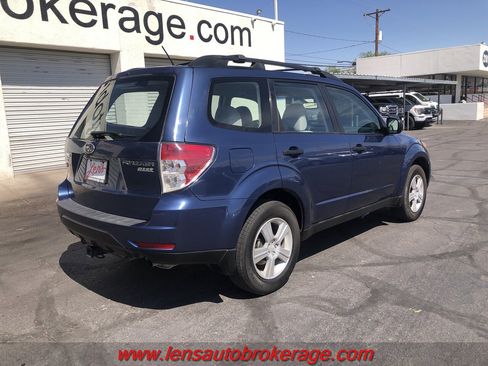 Used 2013 Subaru Forester 2.5X w/ Popular Pkg 2 AWD/4WD image 8