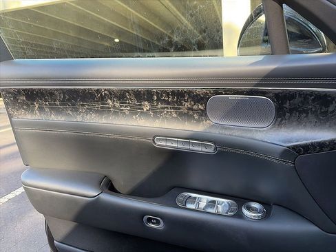 Used 2023 Genesis G90 3.5T image 14